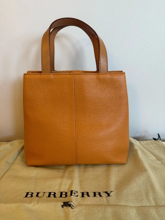 Vintage Burberry Pebbled Leather Handbag and Bi-fold Wallet with Haymarket Check - Picture 3 of 15